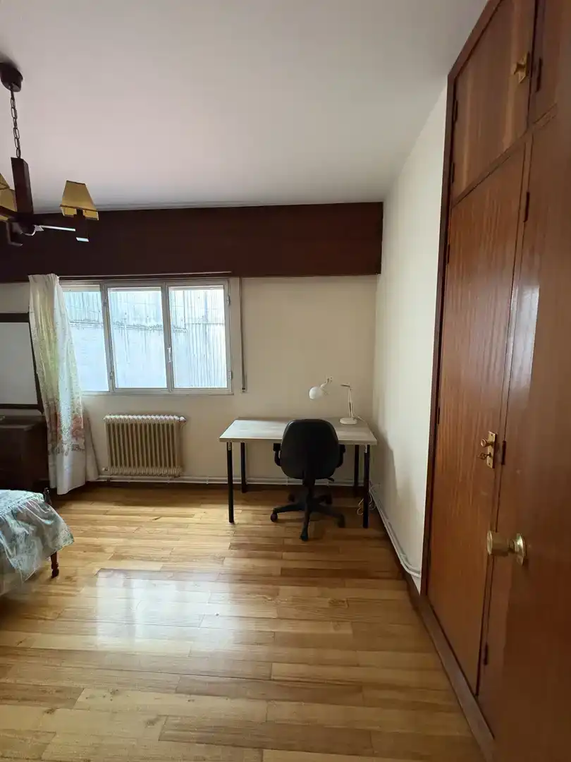 Bedroom of Flat for rent in Pontevedra Capital 