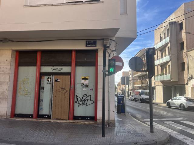 Local comercial en Venta en Terrassa - CL TRANSVERSAL en Sant Pere