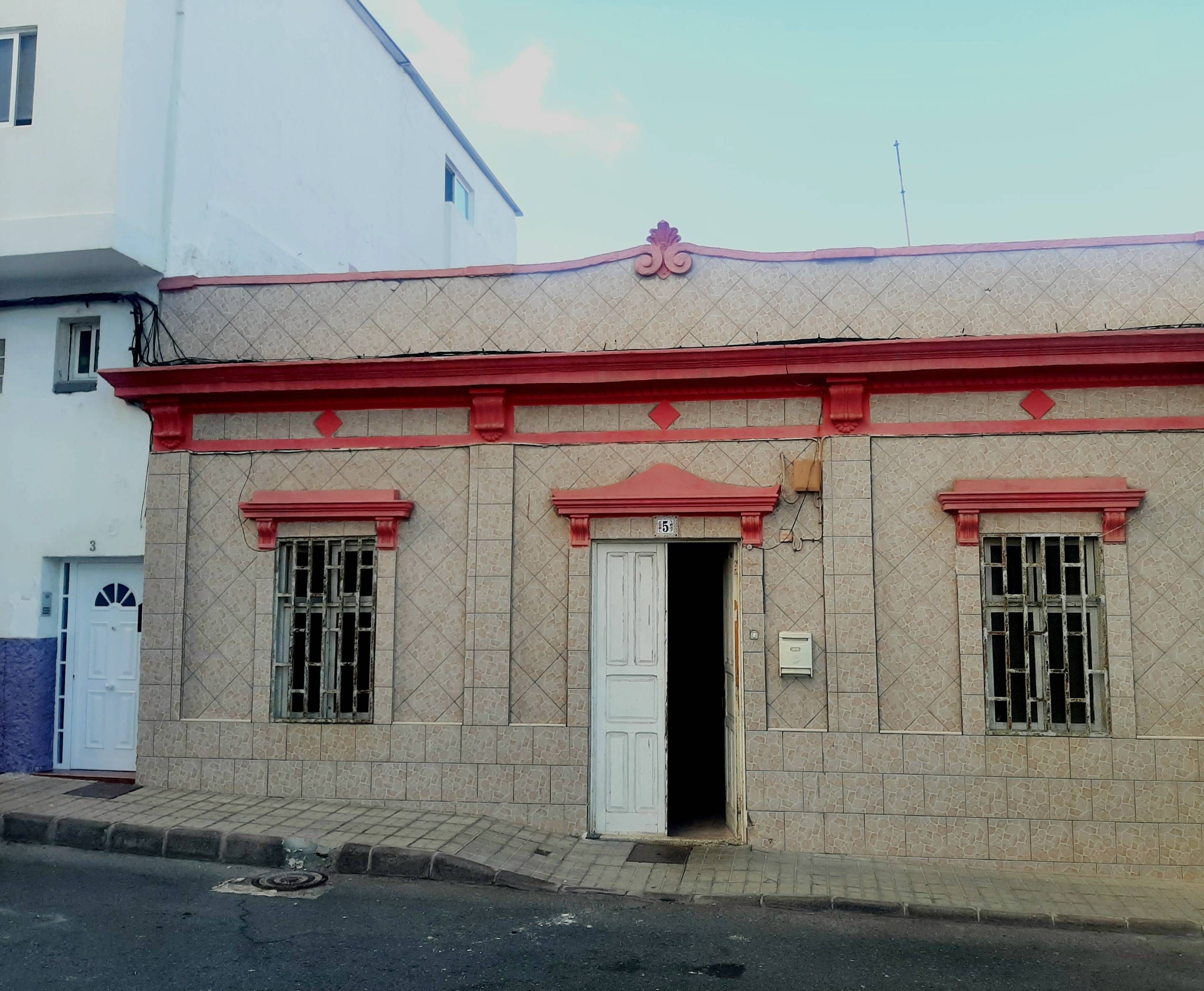 Exterior view of House or chalet for sale in Las Palmas de Gran Canaria  with Alarm