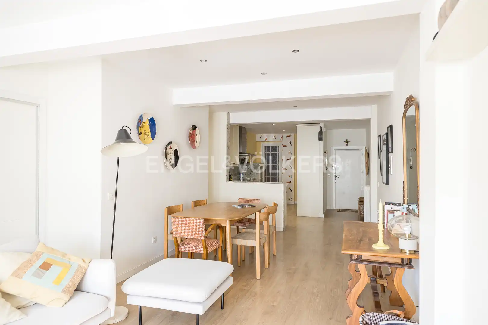 Außenansicht von Wohnung zur Miete in Madrid mit Klimaanlage und Heizung