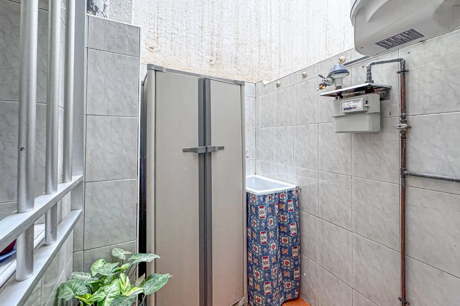 Bathroom of Flat for sale in Almería  with Air Conditioner, Heating and Terrace