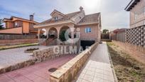 Exterior view of House or chalet for sale in Valdetorres de Jarama  with Air Conditioner and Terrace