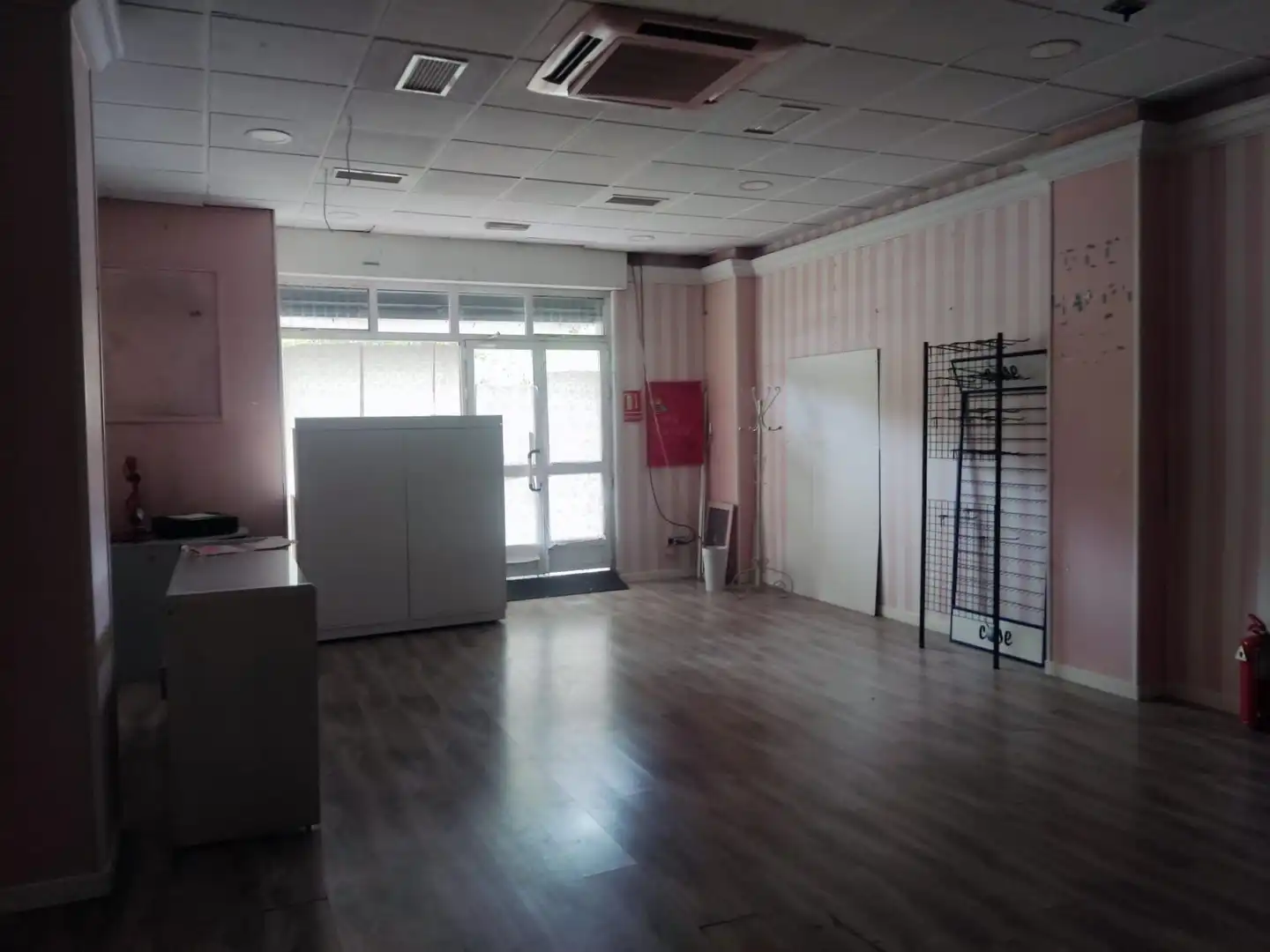 Commercial properties for rent in Granada  with Air Conditioner