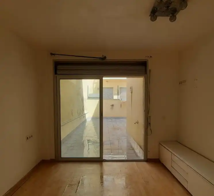 Wohnung zum Verkauf in Sabadell mit Klimaanlage