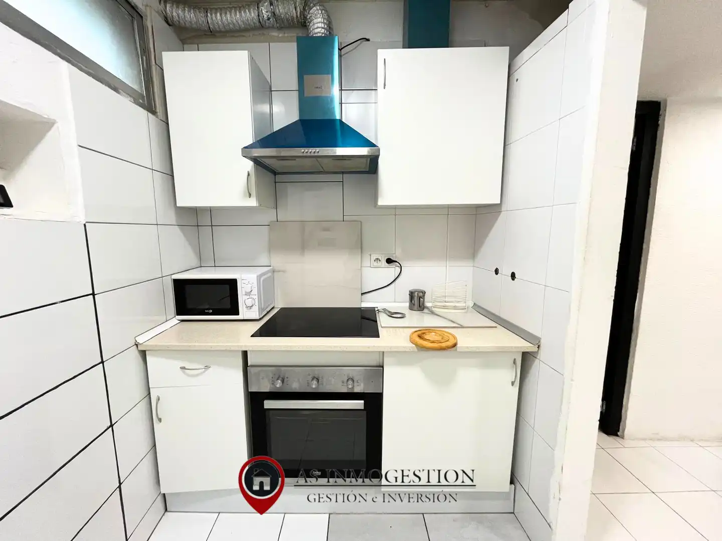 Kitchen of Flat for rent in Madrid  with Air Conditioner, Furnished and Oven