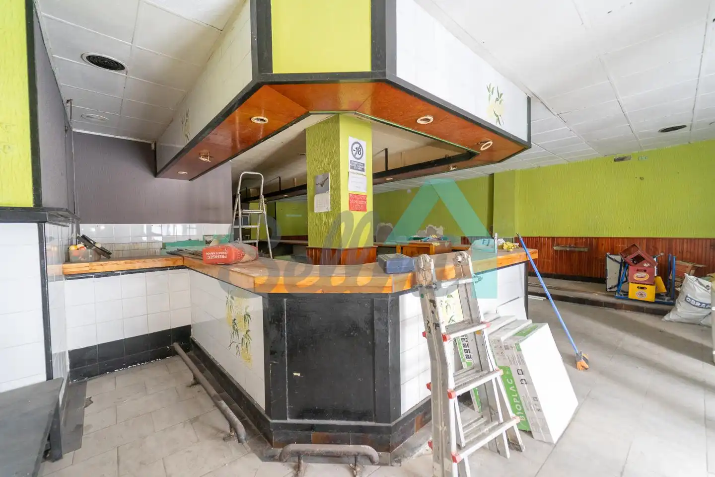 Local comercial de lloguer a Rosal, imagen 3