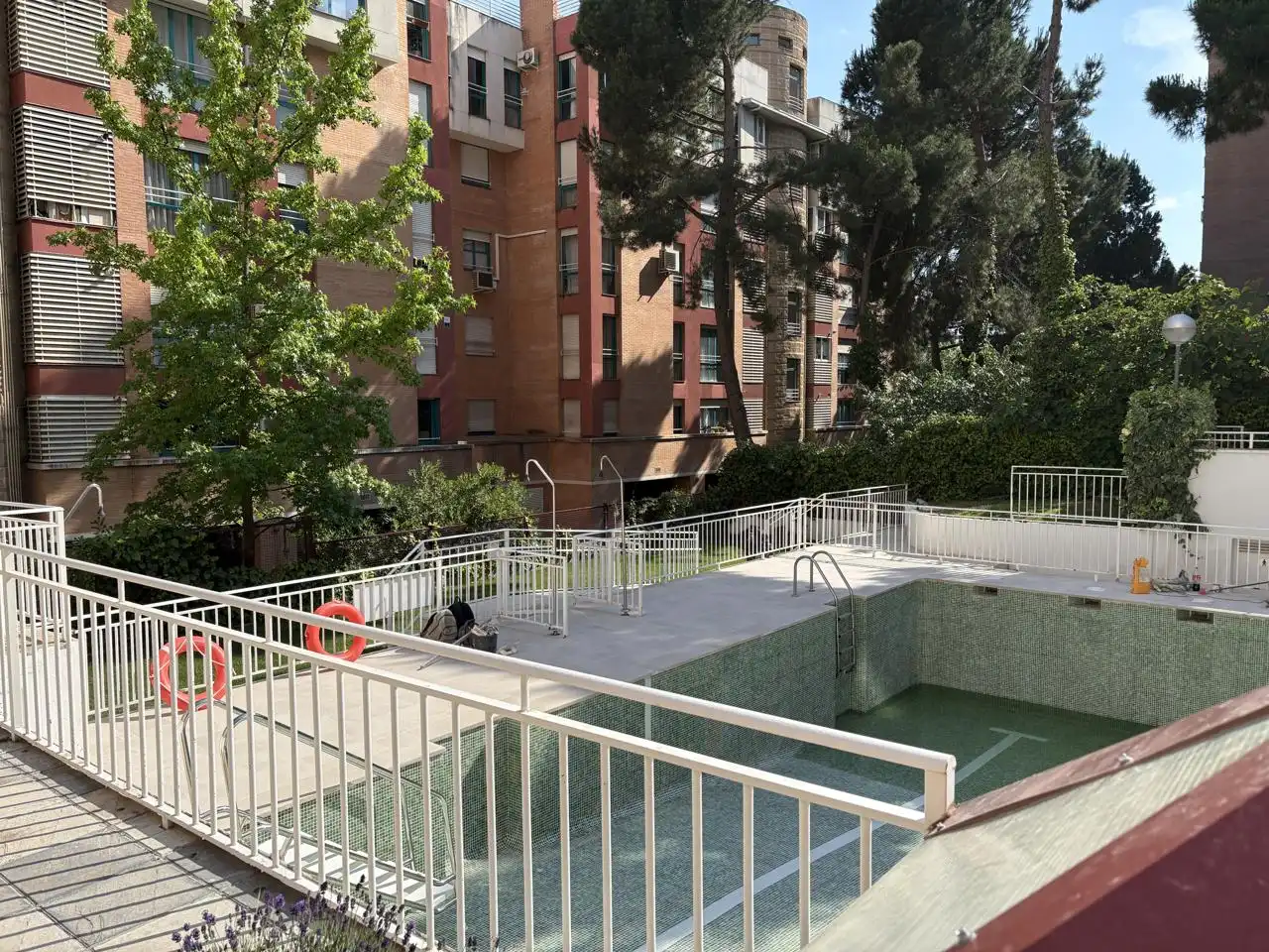 Piso de alquiler en Calle de la Costa Brava, Mirasierra