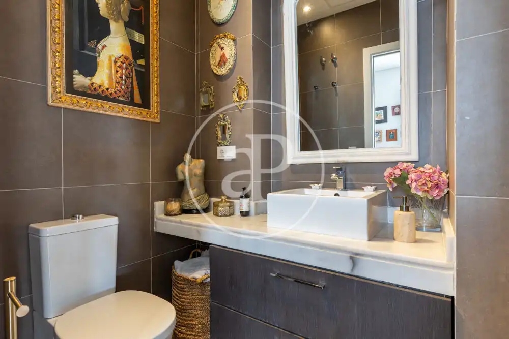 Baño de Piso en venta en Ciutat Vella 