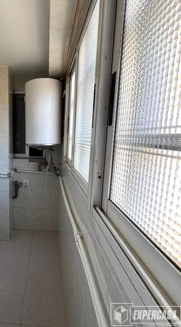 Balcony of Flat for sale in Xirivella  with Air Conditioner and Heating