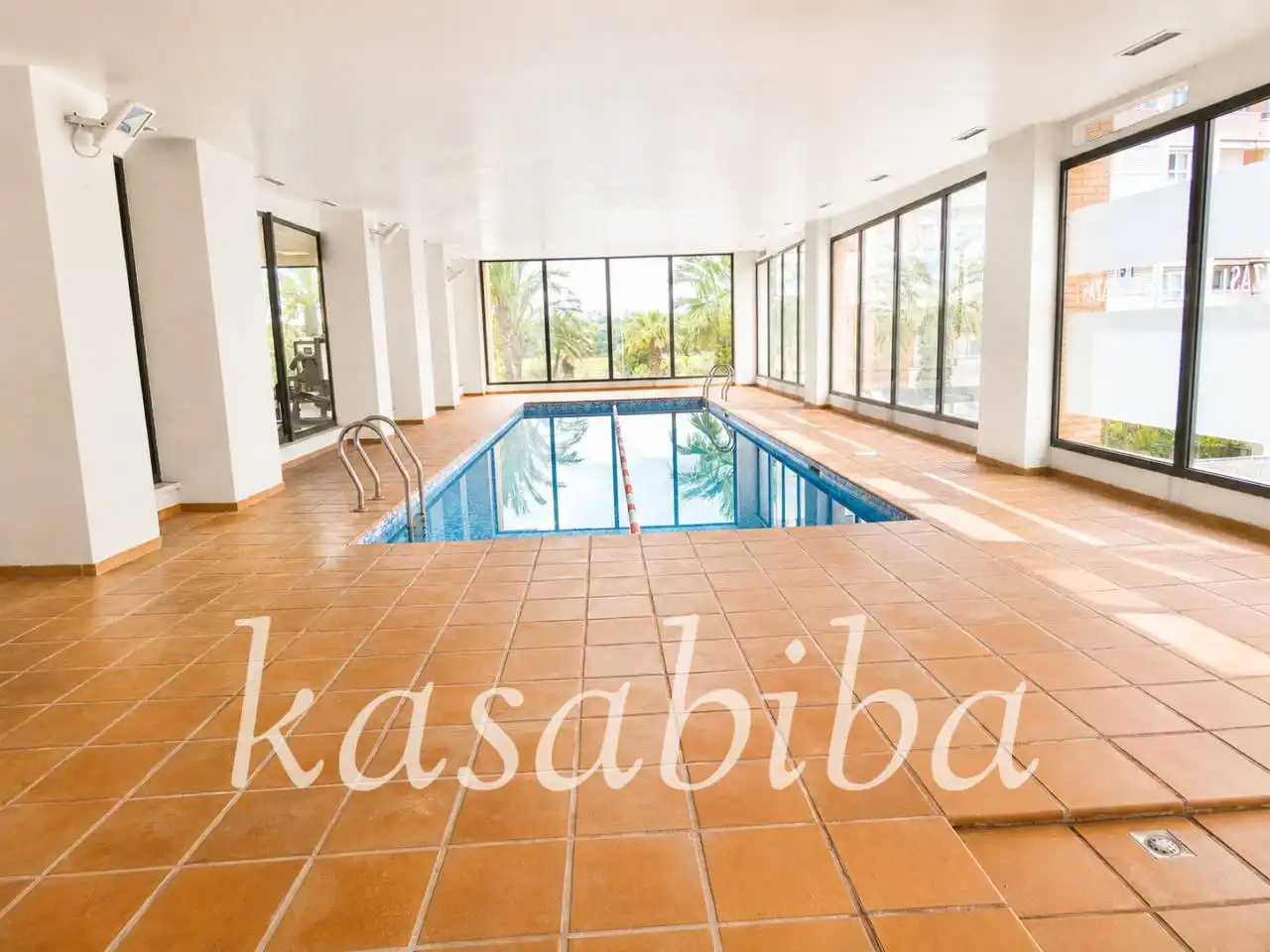 Schwimmbecken von Wohnung zum Verkauf in Paterna mit Klimaanlage, Heizung und Terrasse