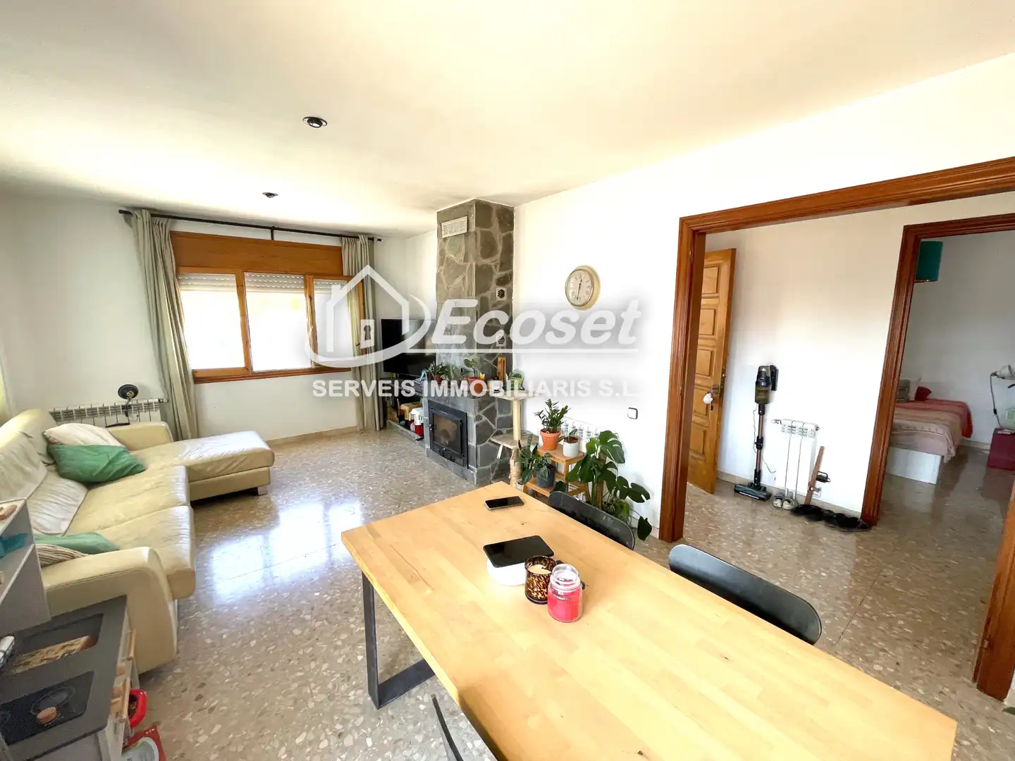 Sala de estar de Casa o chalet en venta en Vallirana con Calefacción, Jardín privado y Terraza