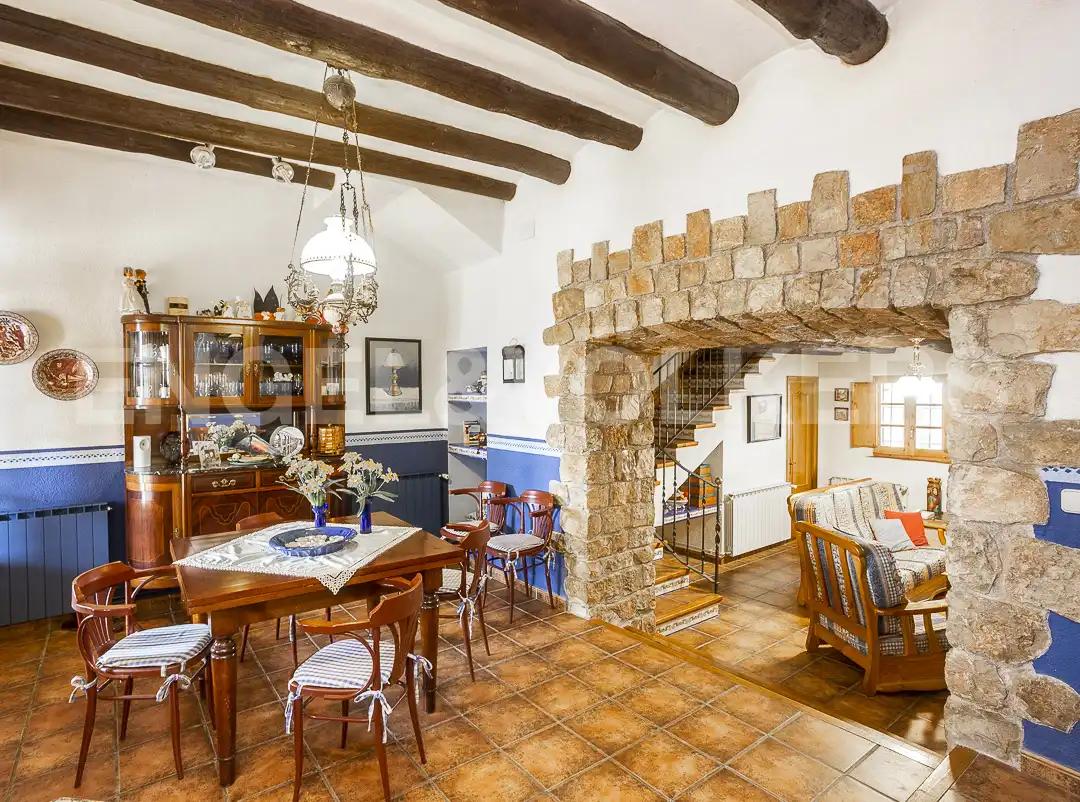 Comedor de Casa o chalet en venta en Pontons con Calefacción, Jardín privado y Parquet