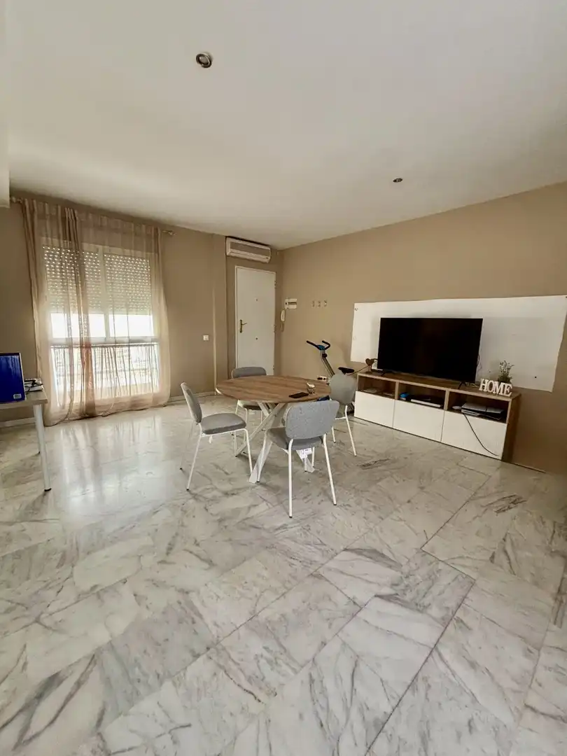 Living room of Flat for sale in Camas  with Air Conditioner