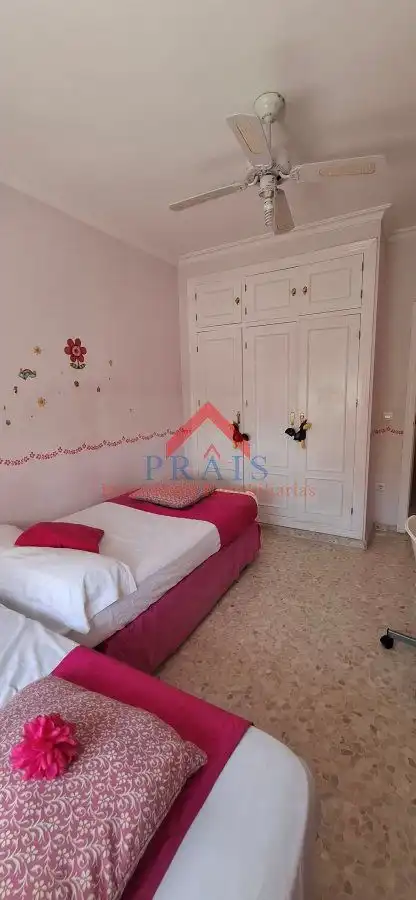 Habitación de Casa adosada en venta en Utrera con Aire acondicionado y Trastero