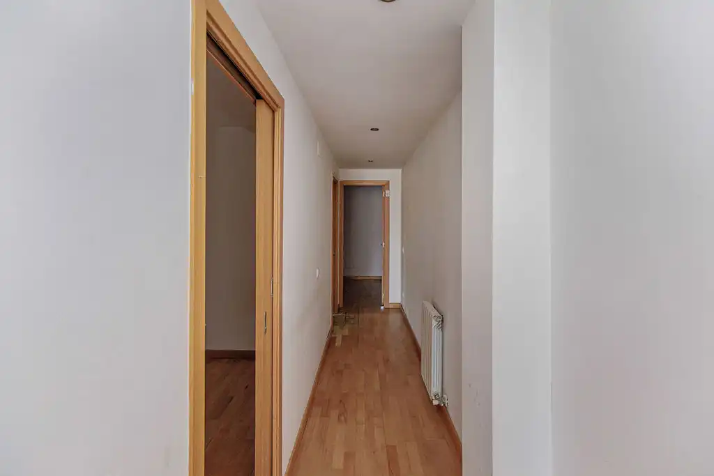 Flat for sale in Girona  with Heating and Storage room