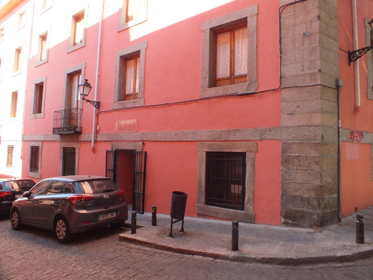 Exterior view of Premises for sale in San Lorenzo de El Escorial