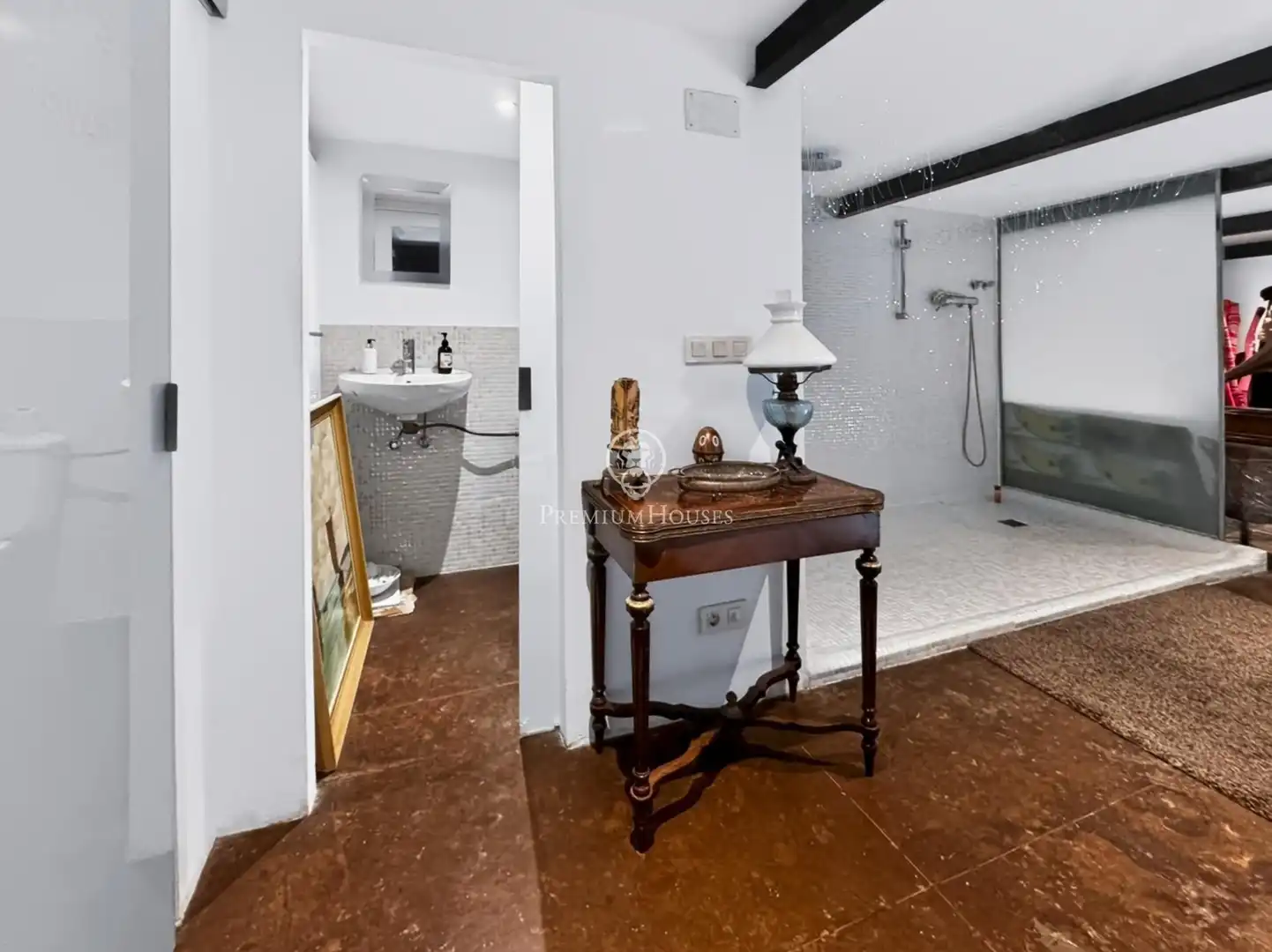 Badezimmer von Wohnung zum Verkauf in Barcelona mit Klimaanlage