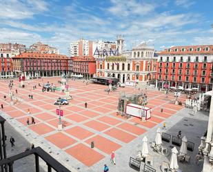 Vista exterior de Àtic de lloguer en Valladolid Capital amb Calefacció i Moblat