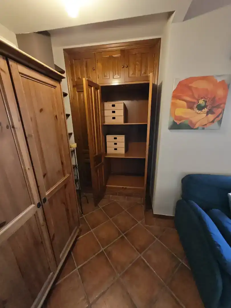 Dormitori de Casa adosada en venda en Sevilla amb Aire condicionat, Moblat i Balcó