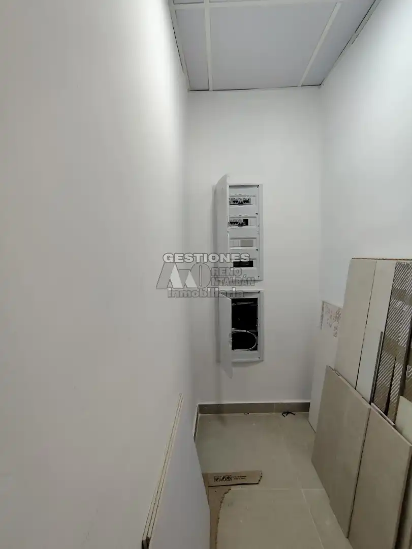 Local comercial de lloguer a Calle Cruz, imagen 5
