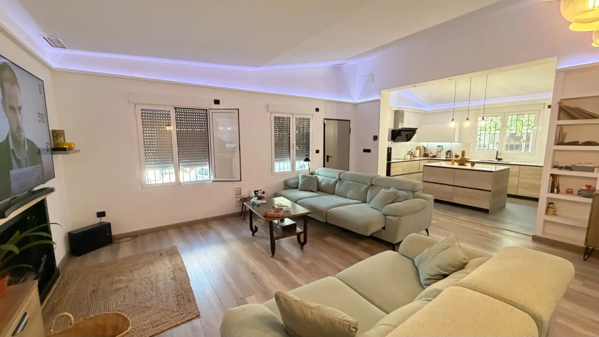 Wohnzimmer von Haus oder Chalet zum Verkauf in Elche / Elx mit Klimaanlage, Heizung und Privatgarten