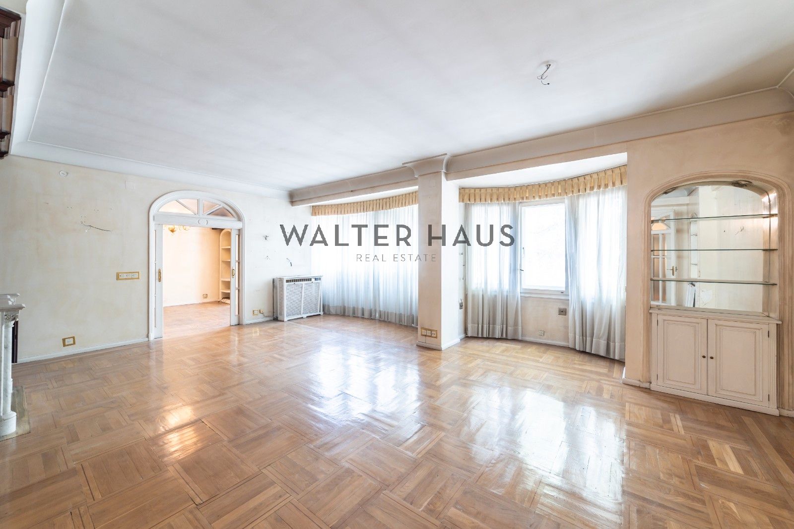 Sala de estar de Piso en venta en  Madrid Capital con Calefacción, Trastero y Horno