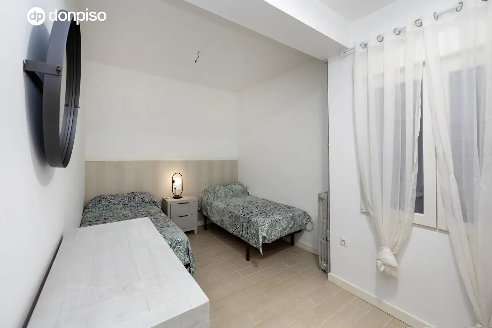 Bedroom of Flat for sale in Granada  with Air Conditioner and Heating