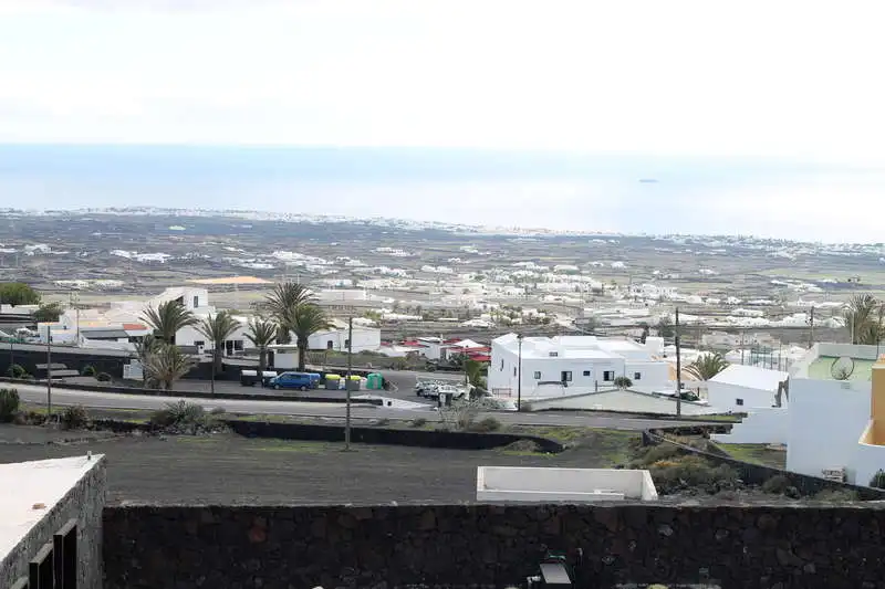 Vista exterior de Casa o xalet en venda en Tías amb Aire condicionat, Jardí privat i Terrassa