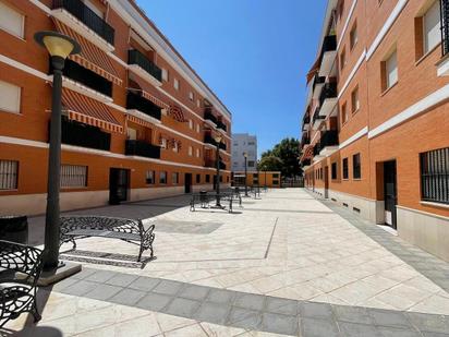 Vista exterior de Pis en venda en Écija amb Aire condicionat i Moblat