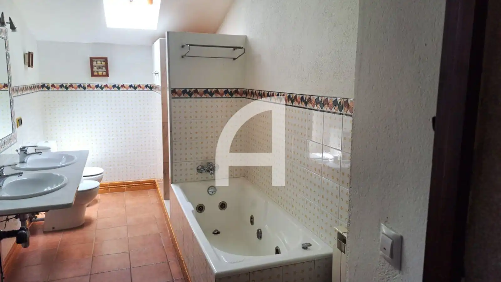 Bany de Casa o xalet de lloguer en Aiguaviva amb Calefacció, Jardí privat i Terrassa
