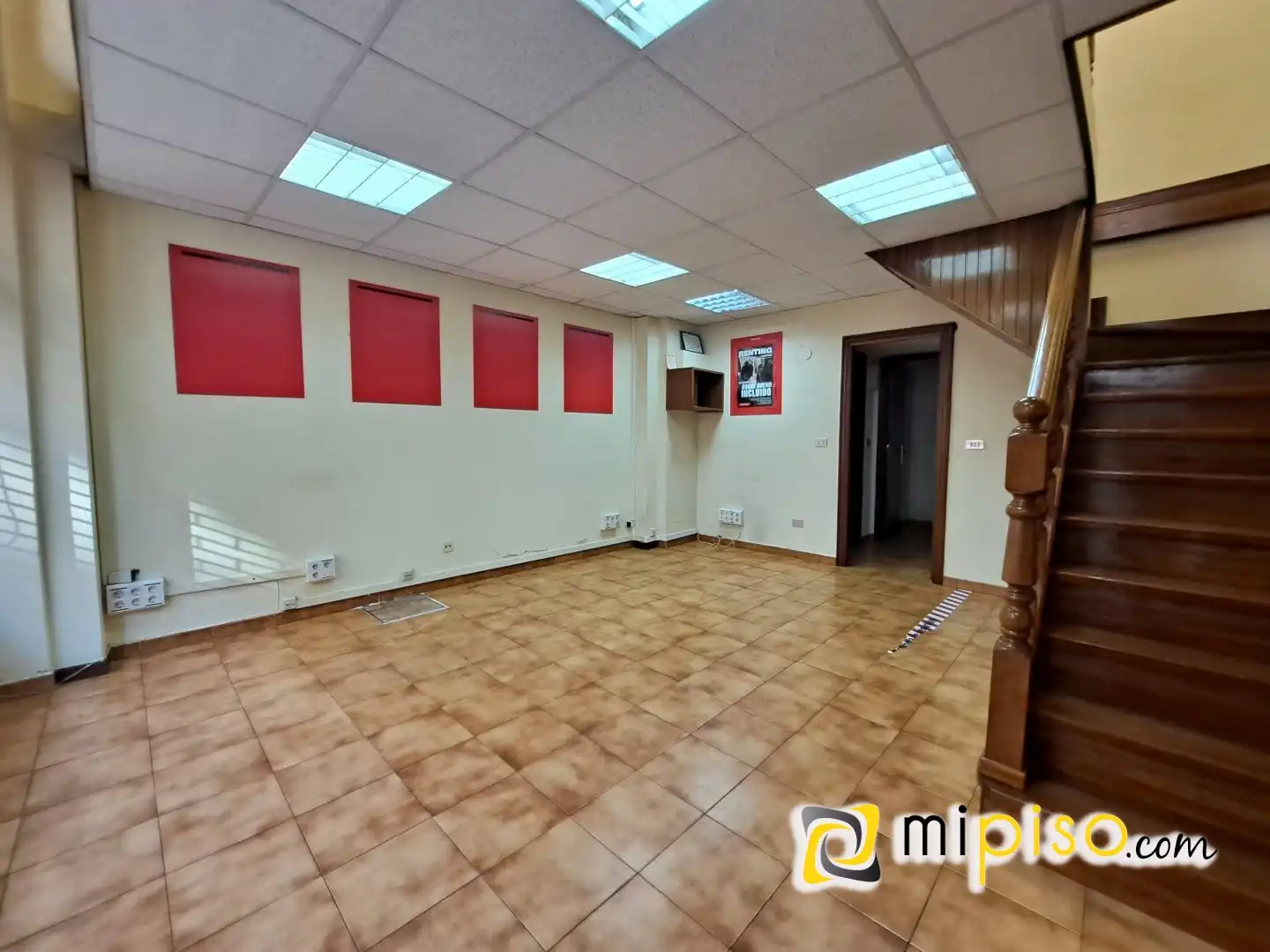 Local comercial de lloguer a Santoña, imagen 2