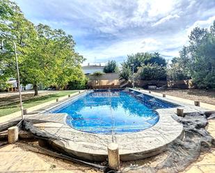 Piscina de Casa o xalet en venda en Lucena amb Jardí privat i Piscina
