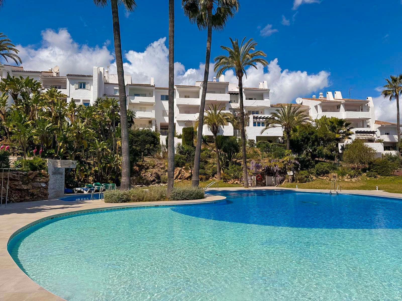 Exterior view of Apartment for sale in Manilva  with Terrace and Community pool