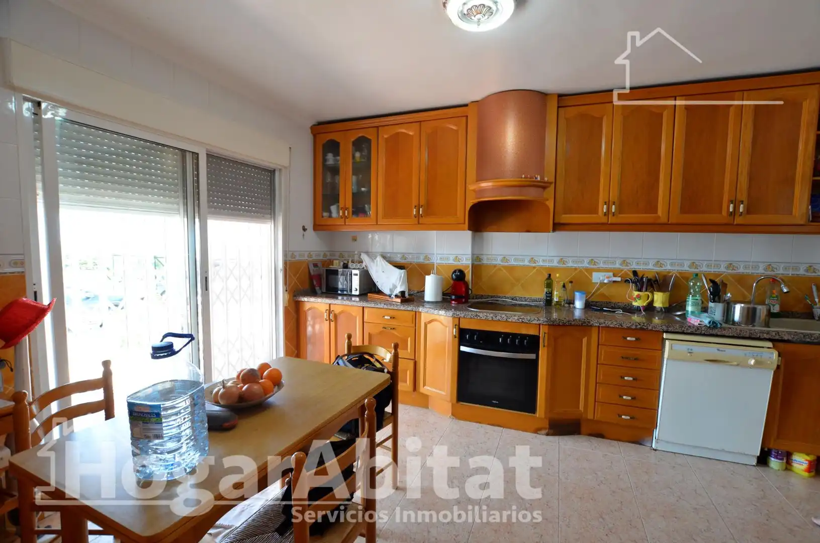 Cuina de Casa o xalet en venda en Alicante / Alacant amb Calefacció, Jardí privat i Terrassa