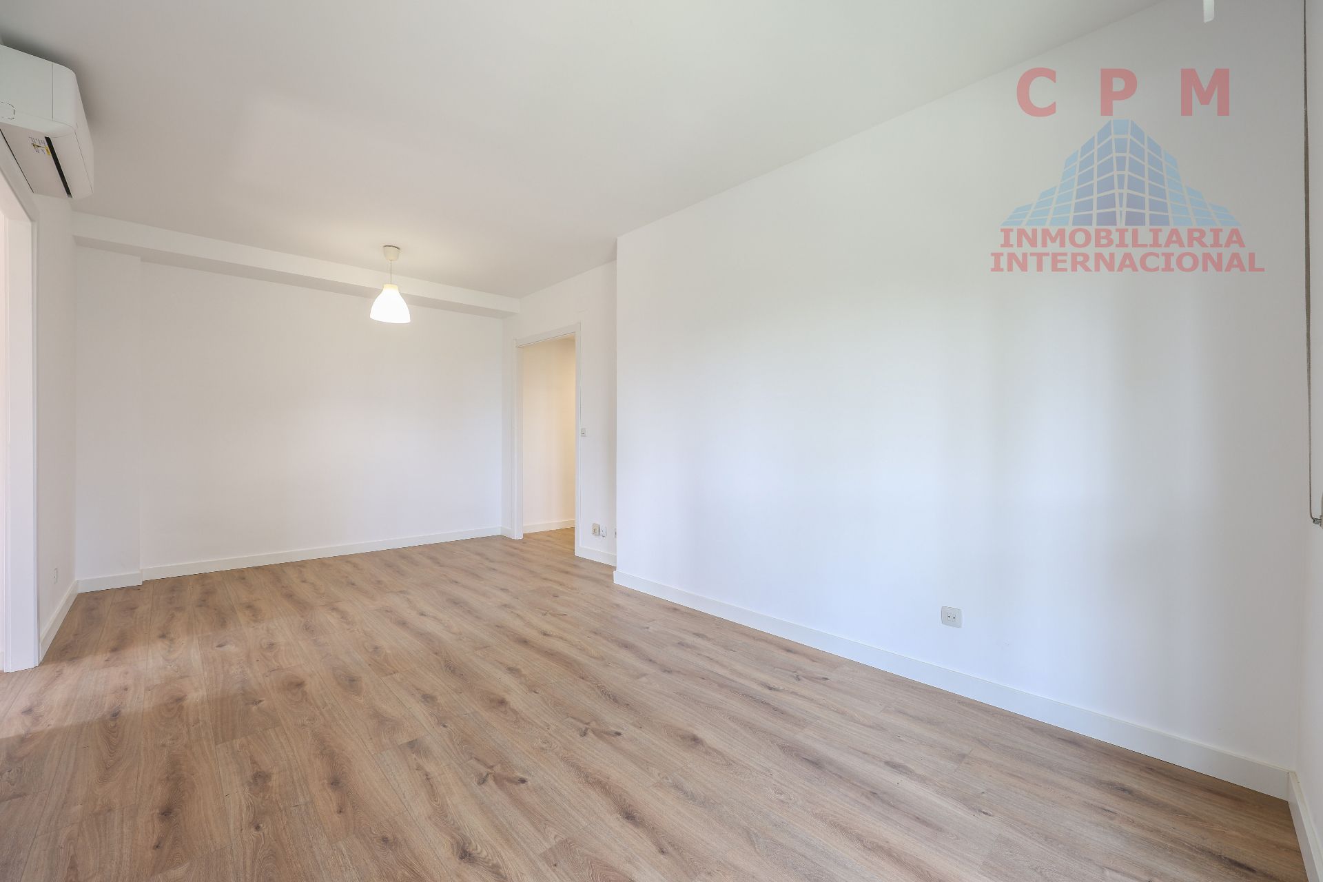 Bedroom of Flat to rent in  Madrid Capital  with Air Conditioner, Heating and Parquet flooring