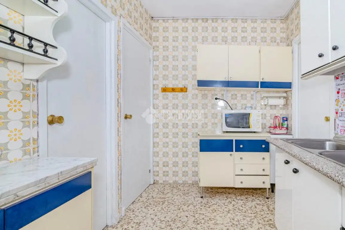 Cuina de Casa adosada en venda en Armilla amb Jardí privat, Terrassa i Balcó