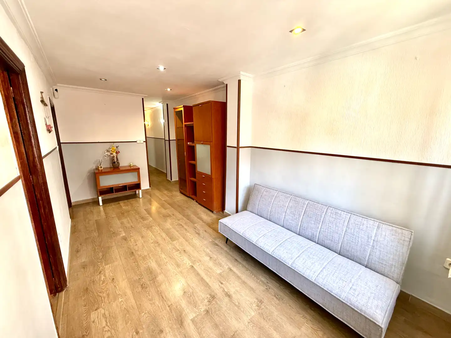 Wohnung zum Verkauf in San Juan de Aznalfarache mit Klimaanlage und Ofen