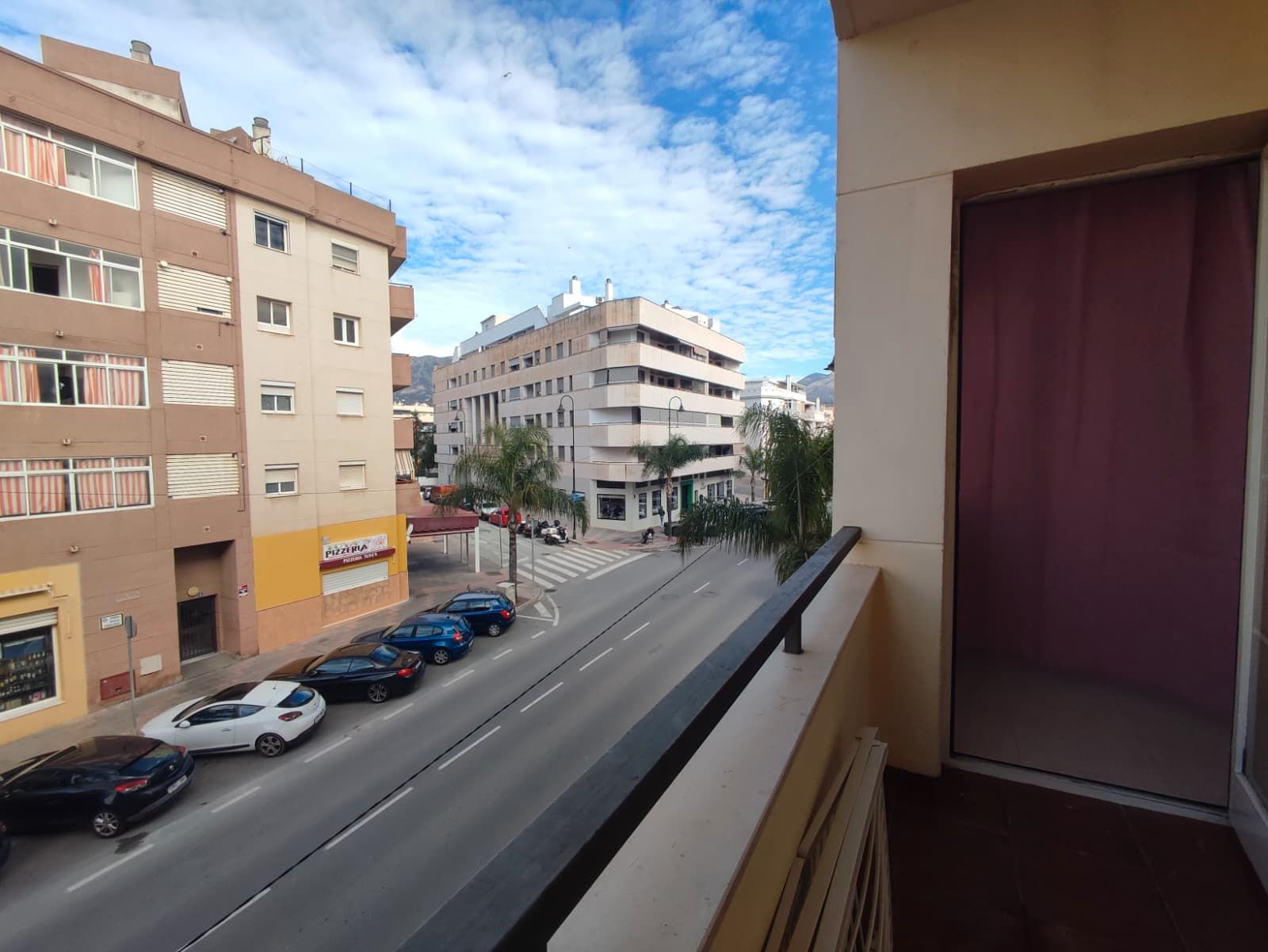 Vista exterior de Pis en venda en Mijas amb Terrassa