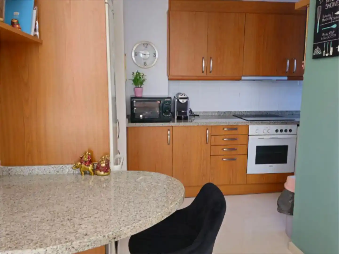 Kitchen of Flat for rent in Estepona Pueblo