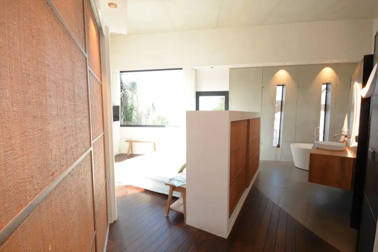Bany de Casa o xalet en venda en Donostia - San Sebastián  amb Aire condicionat, Calefacció i Jardí privat