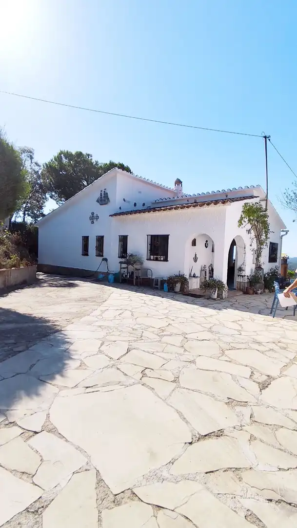 Casa amb piscina en venda a Lloret Blau - La Creu de Lloret, imagen 2
