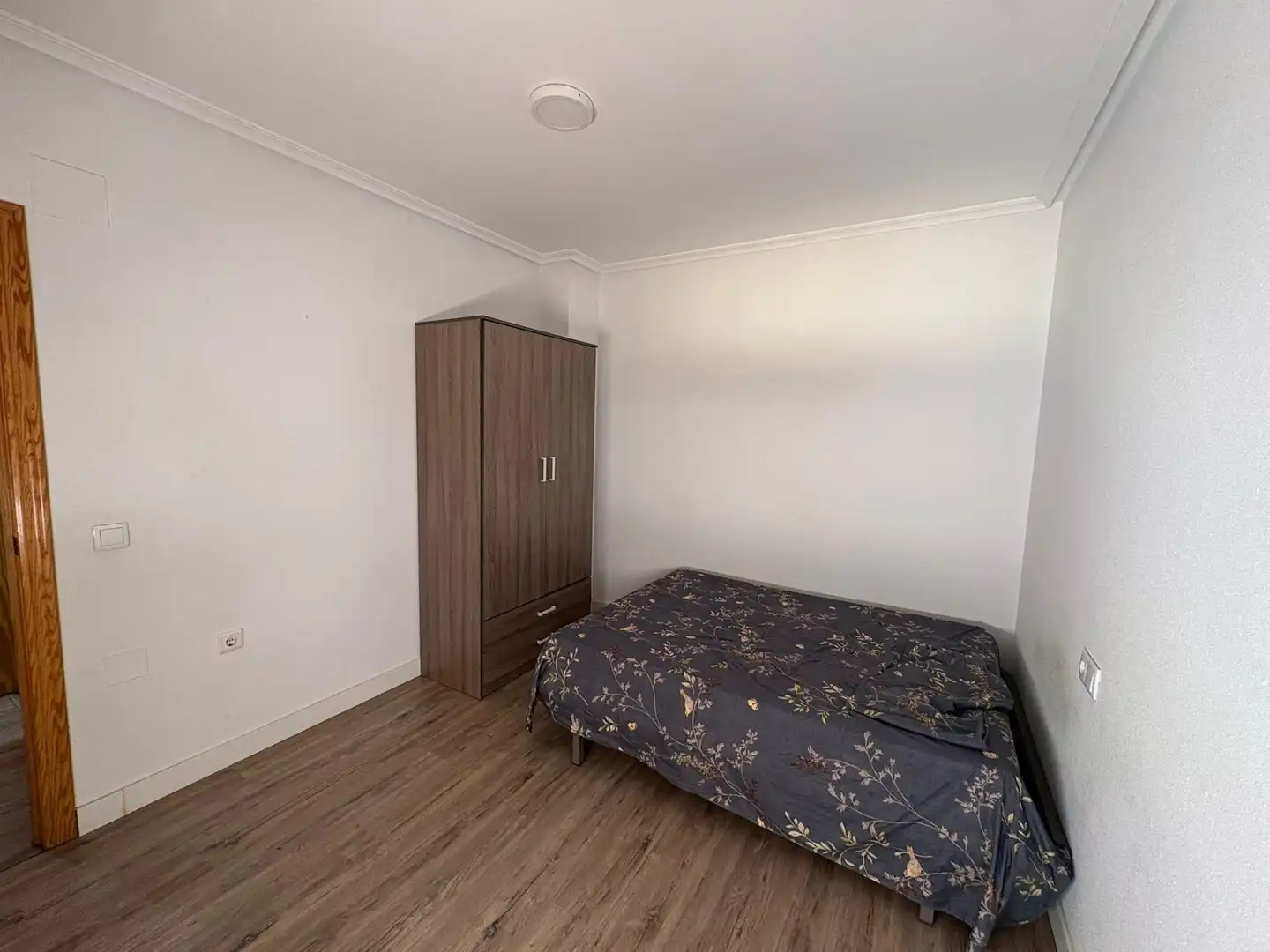 Habitación de Apartamento en venta en Almoradí con Terraza, Trastero y Amueblado