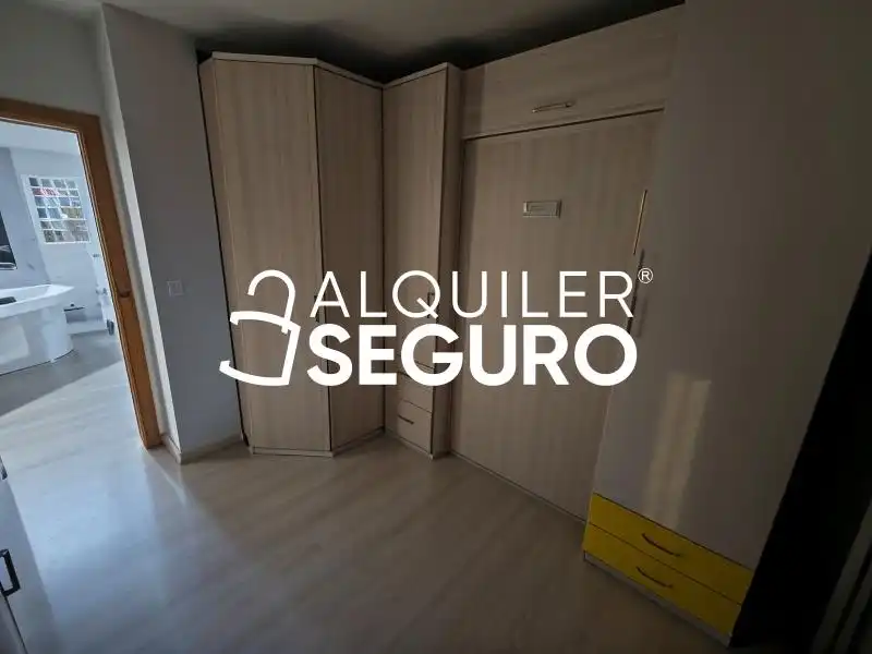 Habitación de Piso de alquiler en Cartagena con Aire acondicionado, Calefacción y Amueblado