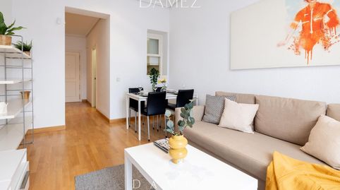 Foto 2 de Piso de alquiler en Cortes - Huertas, Madrid Capital