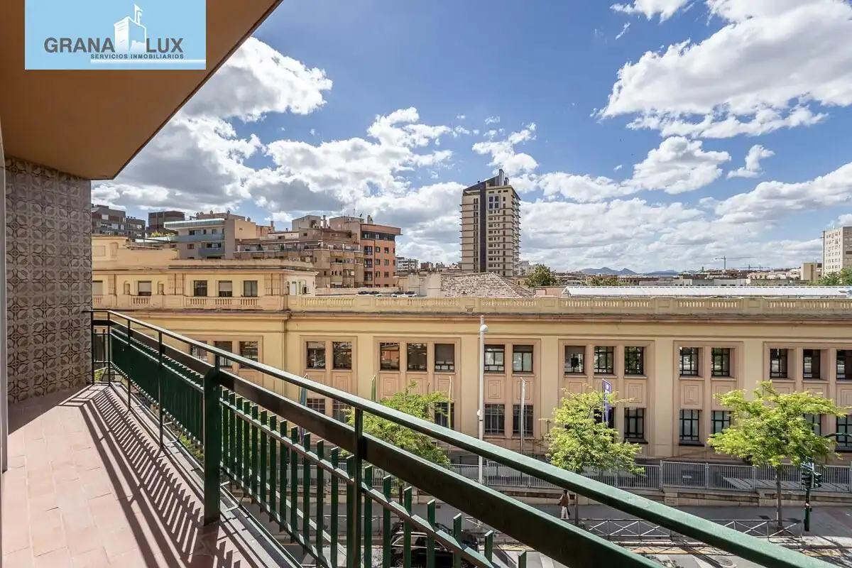 Piso con terraza en venta en Avenida de Madrid, imagen 11