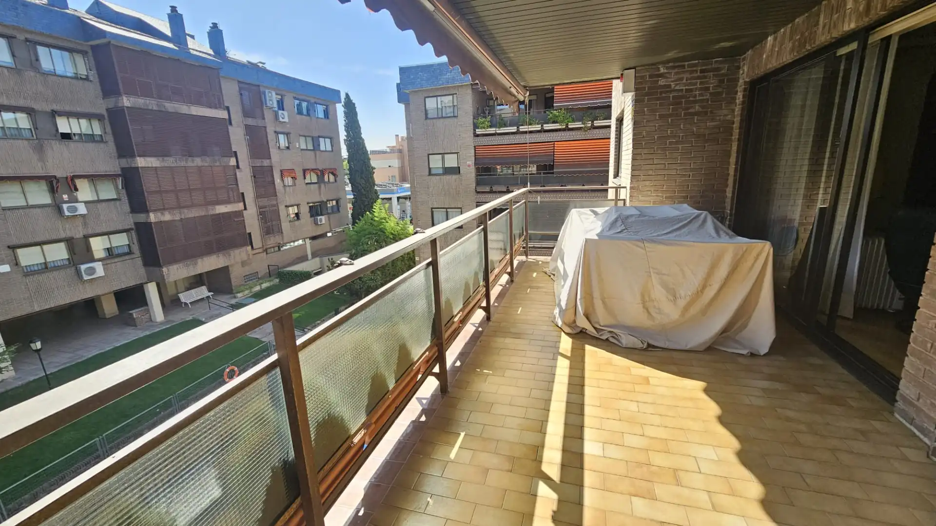 Terrasse von Wohnung zum Verkauf in Madrid mit Klimaanlage, Heizung und Privatgarten