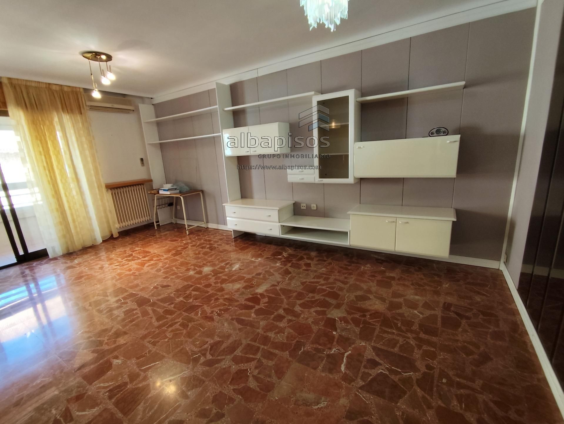 Dormitori de Pis en venda en  Albacete Capital amb Aire condicionat, Calefacció i Traster