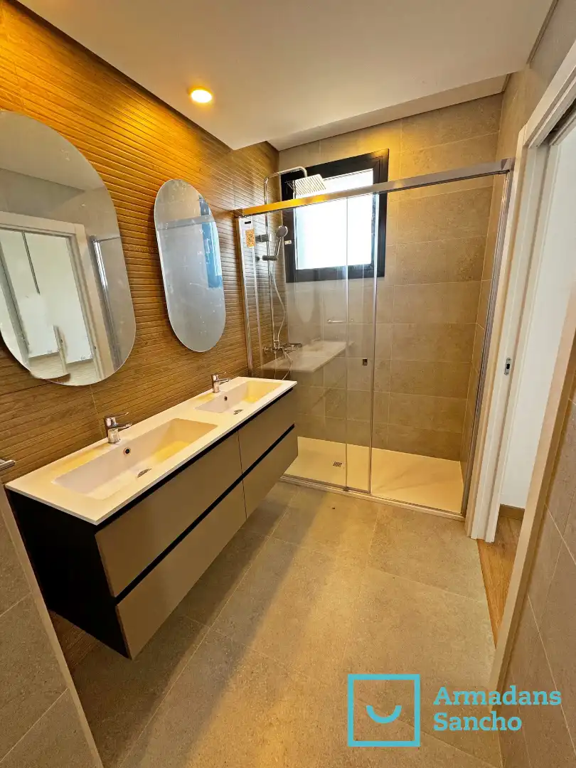 Bathroom of Attic for rent in Salou  with Air Conditioner, Heating and Storage room