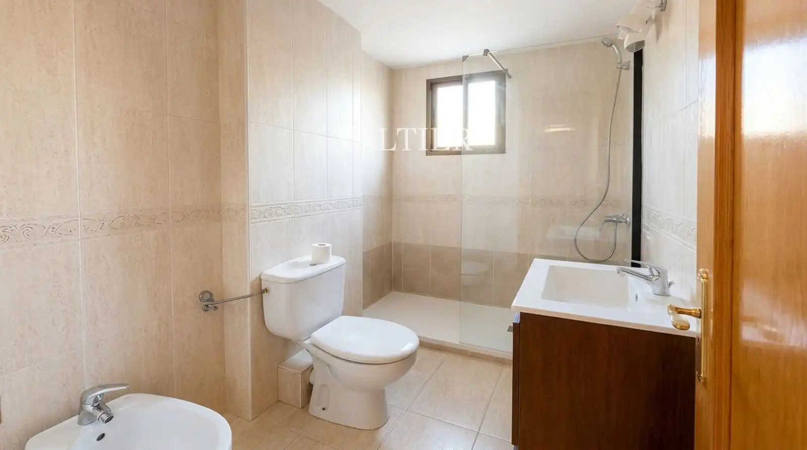 Attic for rent in DE GABRIEL DÍEZ, Cuatro Caminos - Azca