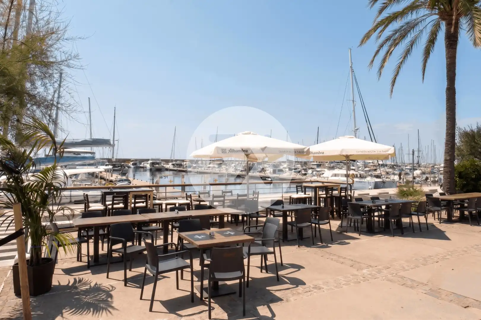 Local en traspaso en Sitges con Aire acondicionado, Terraza y Amueblado